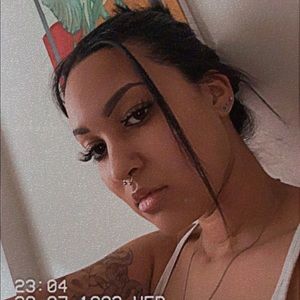 Meet your Posher, Michaela